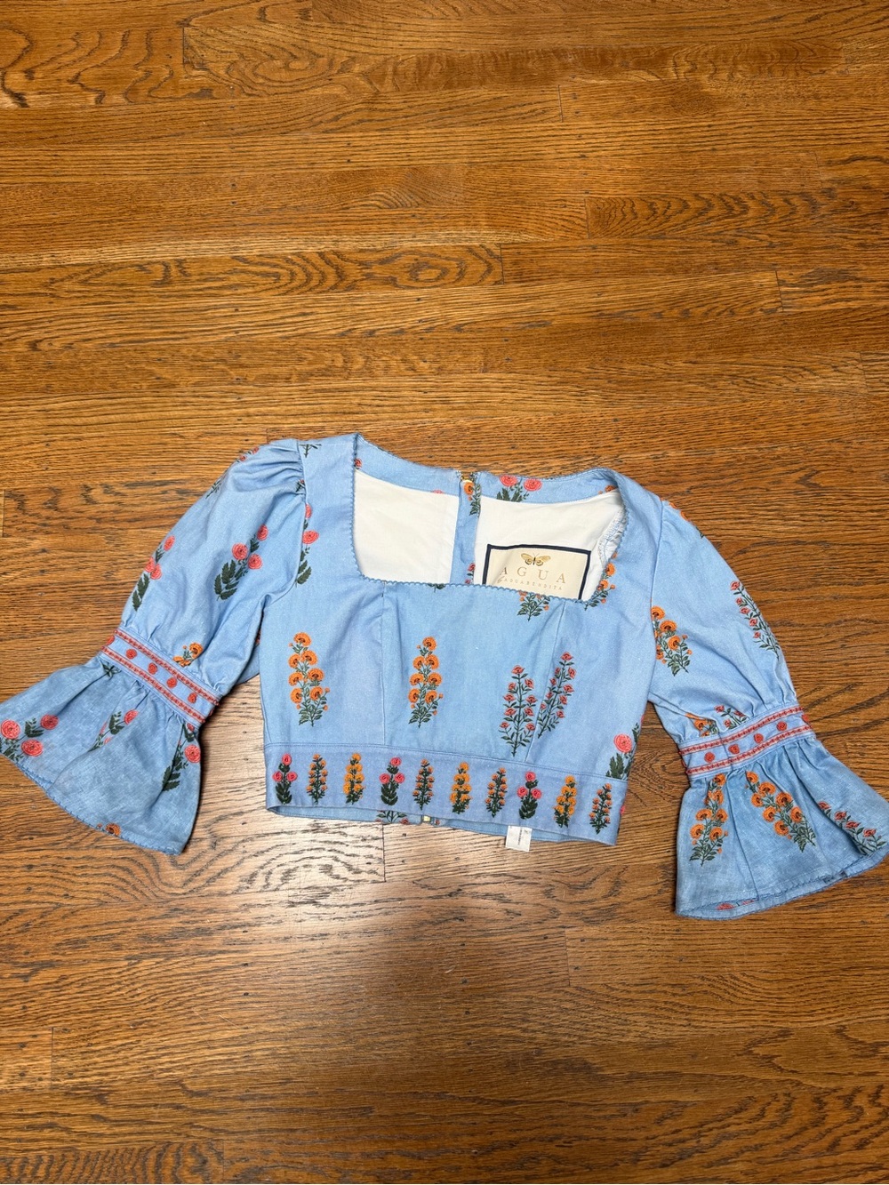 Agua by Agua Bendita Violeta Dahlia Linen Crop Top - Picture 3 of 4